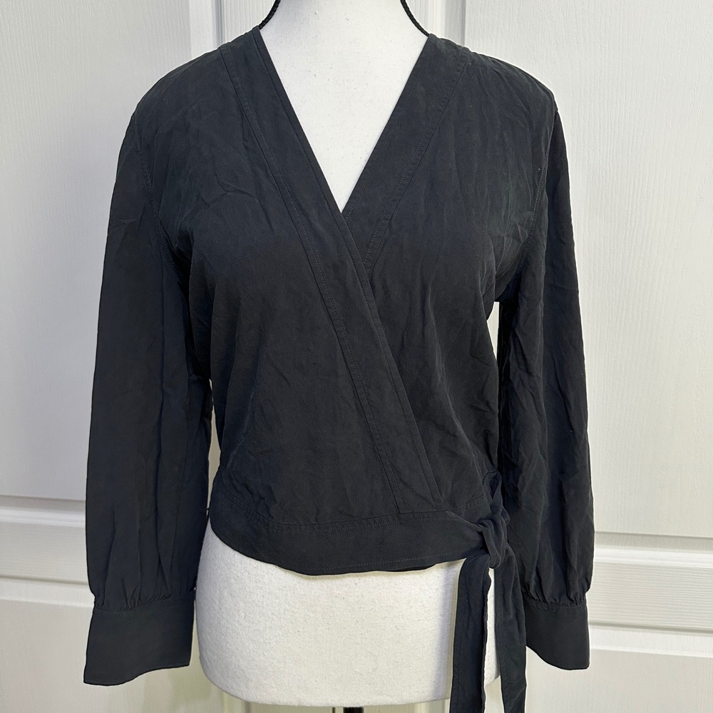 Everlane The Washable Silk Wrap Top Blouse Sz 4 Minimalist Quite Luxury Capsule